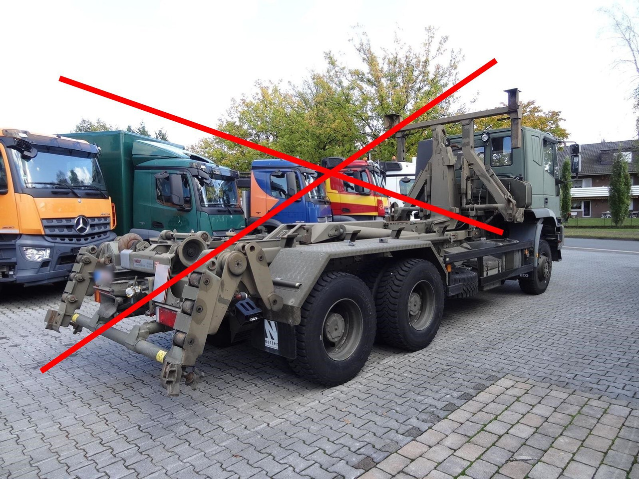 EuroTrakker 260E44W 6X6 EuroTrakker 260E44W 6X6, Retarder, ADR - Podvozek s kabinou: obrázok 4 EuroTrakker 260E44W 6X6 EuroTrakker 260E44W 6X6, Retarder, ADR - Podvozek s kabinou: obrázok 4