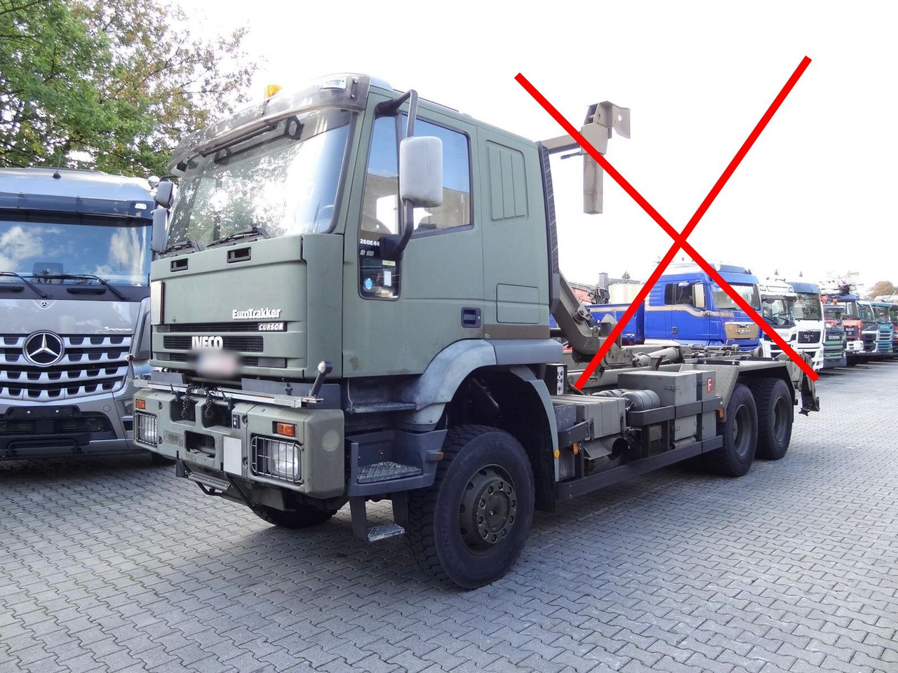 EuroTrakker 260E44W 6X6 EuroTrakker 260E44W 6X6, Retarder, ADR - Podvozek s kabinou: obrázok 1 EuroTrakker 260E44W 6X6 EuroTrakker 260E44W 6X6, Retarder, ADR - Podvozek s kabinou: obrázok 1