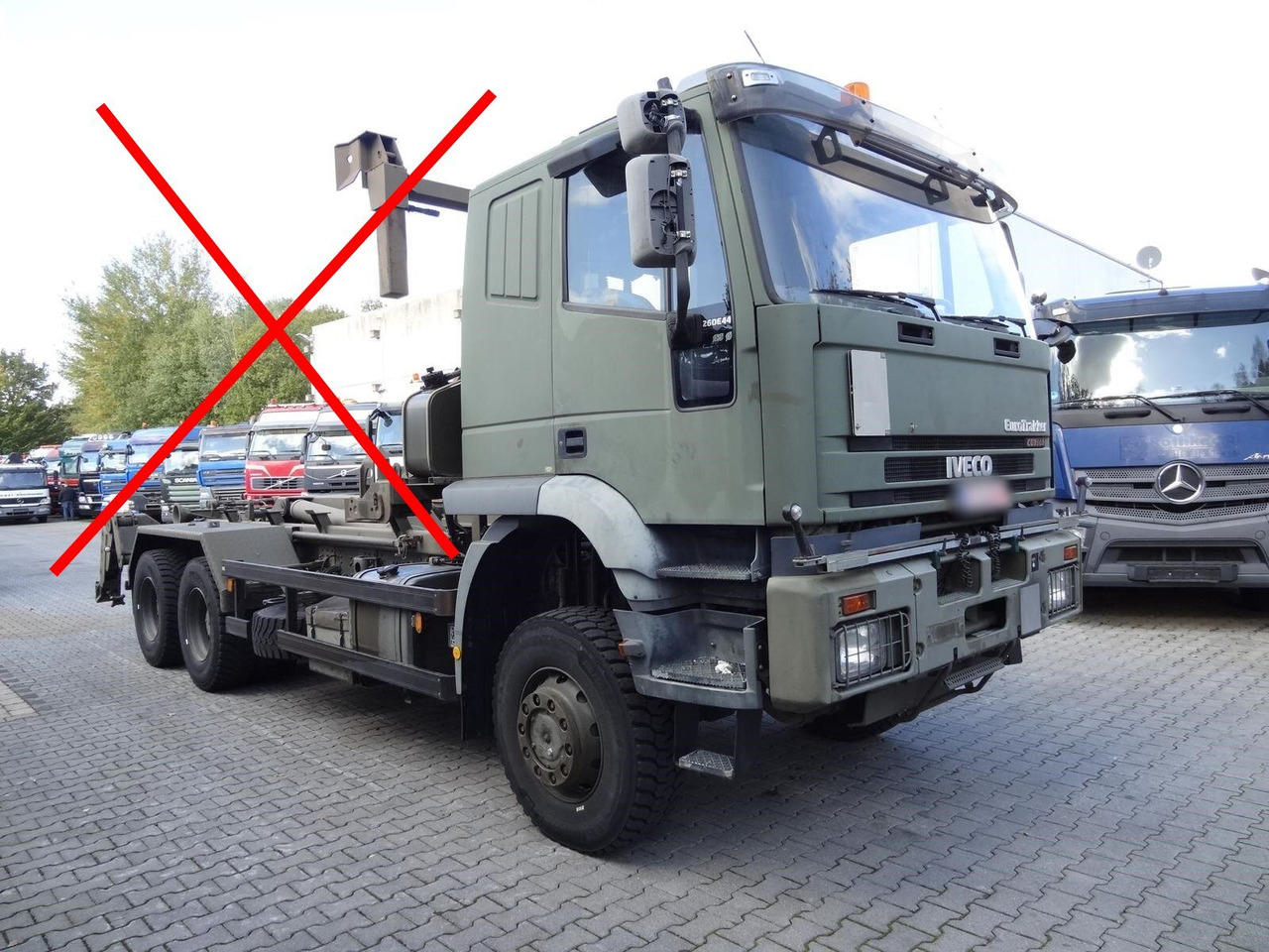 EuroTrakker 260E44W 6X6 EuroTrakker 260E44W 6X6, Retarder, ADR - Podvozek s kabinou: obrázok 2 EuroTrakker 260E44W 6X6 EuroTrakker 260E44W 6X6, Retarder, ADR - Podvozek s kabinou: obrázok 2