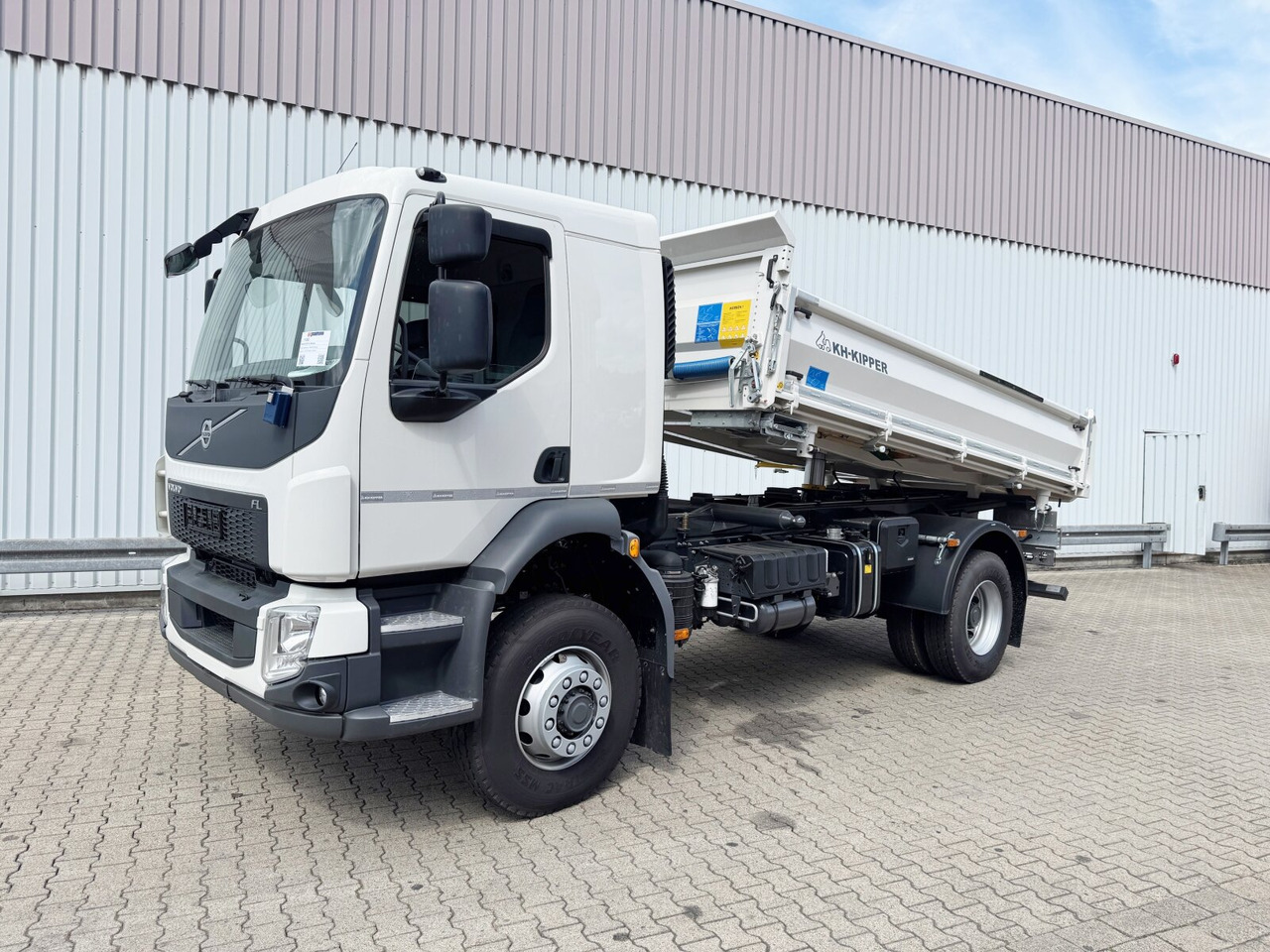 FL 280 4x4 FL 280 4x4 - Sklápač: obrázok 1 FL 280 4x4 FL 280 4x4 - Sklápač: obrázok 1