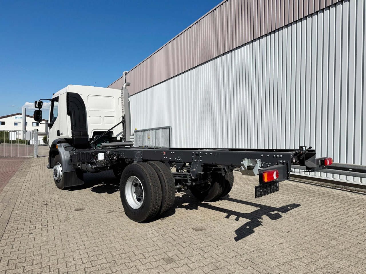 Nový Hákový nosič kontajnerov FL 280 4x4 FL 280 4x4: obrázok 13