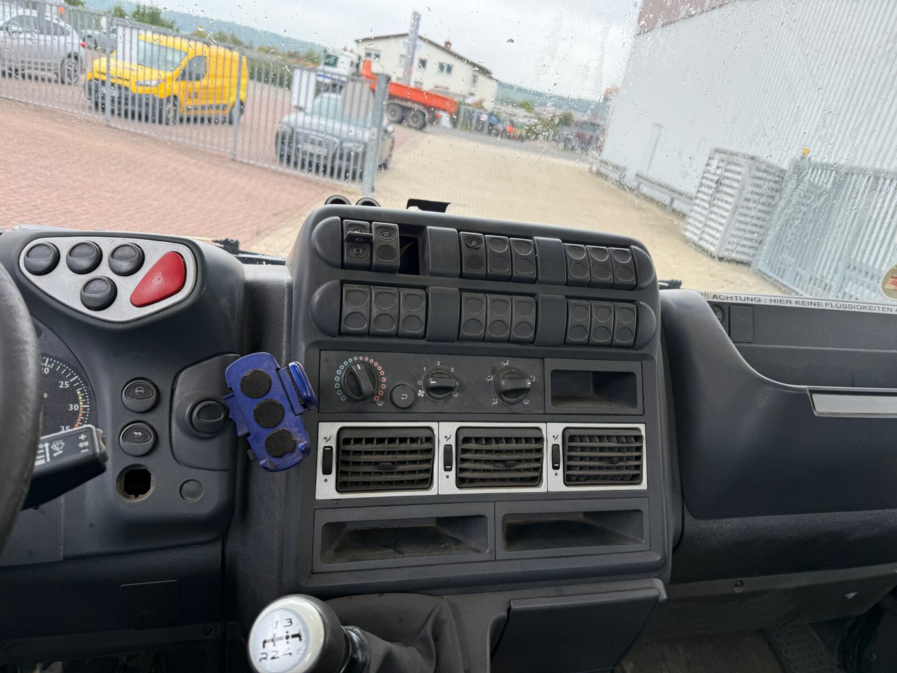 Iveco ML80E18/P 4x2 ML80E18/P 4x2, City-Abroller - Hákový nosič kontajnerov: obrázok 3 Iveco ML80E18/P 4x2 ML80E18/P 4x2, City-Abroller - Hákový nosič kontajnerov: obrázok 3