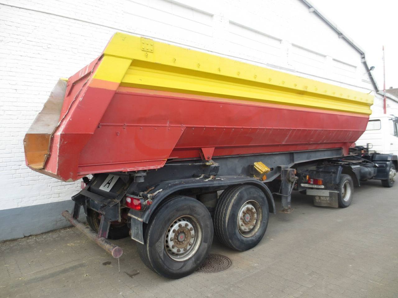 Kögel SKHL 18 SKHL 18 Alu Rundmulde, 24 cbm, Blechboden - Náves sklápěcí: obrázok 2 Kögel SKHL 18 SKHL 18 Alu Rundmulde, 24 cbm, Blechboden - Náves sklápěcí: obrázok 2