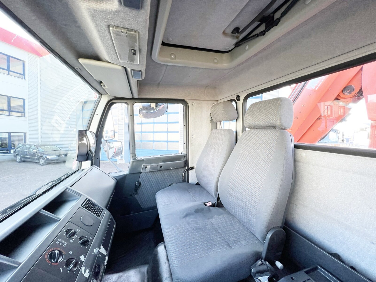 MAN 14.224 LAC 4x4 BB 14.224 LAC 4x4 BB mit Kran Atlas 100.1 - Auto s hydraulickou rukou, Valníkový/ Plošinový nákladný automobil: obrázok 4 MAN 14.224 LAC 4x4 BB 14.224 LAC 4x4 BB mit Kran Atlas 100.1 - Auto s hydraulickou rukou, Valníkový/ Plošinový nákladný automobil: obrázok 4