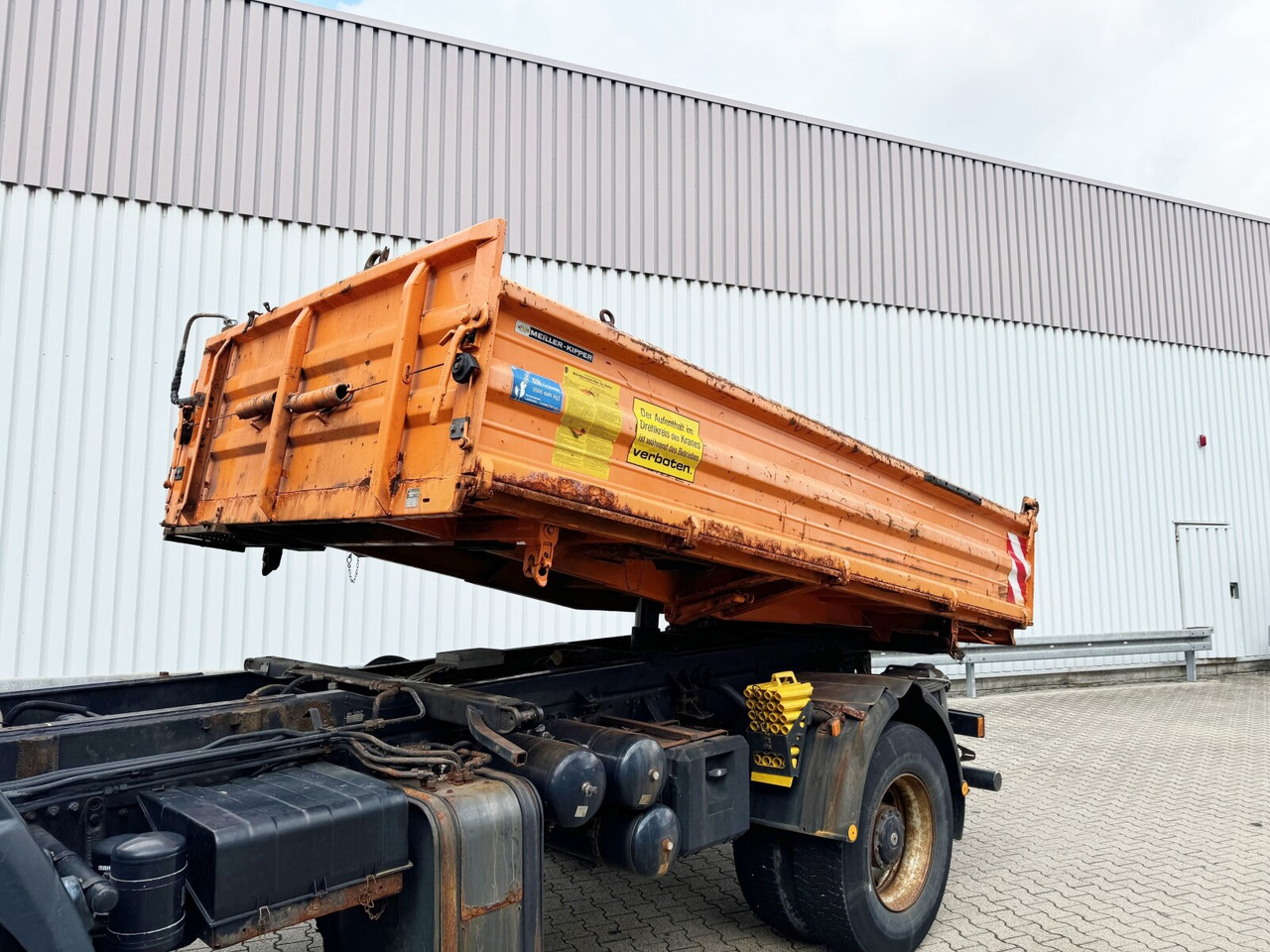 MAN LE 18.280 4X4 BB LE 18.280 4X4 BB, Winterdienstausstattung, Grüne Plakette - Sklápač, Auto s hydraulickou rukou: obrázok 4 MAN LE 18.280 4X4 BB LE 18.280 4X4 BB, Winterdienstausstattung, Grüne Plakette - Sklápač, Auto s hydraulickou rukou: obrázok 4
