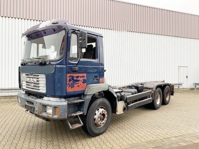 MAN T40 26.364/414 6x4, 6-Zylinder T40 26.364/414 6x4, 6-Zylinder - Podvozek s kabinou: obrázok 1 MAN T40 26.364/414 6x4, 6-Zylinder T40 26.364/414 6x4, 6-Zylinder - Podvozek s kabinou: obrázok 1