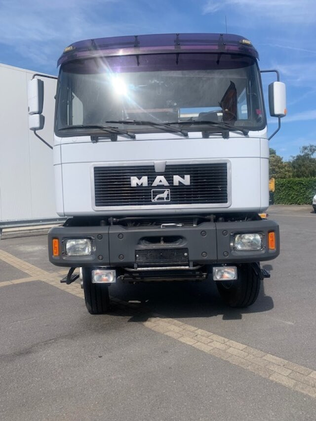 MAN T42 T42 6x6 - Sklápač: obrázok 2 MAN T42 T42 6x6 - Sklápač: obrázok 2