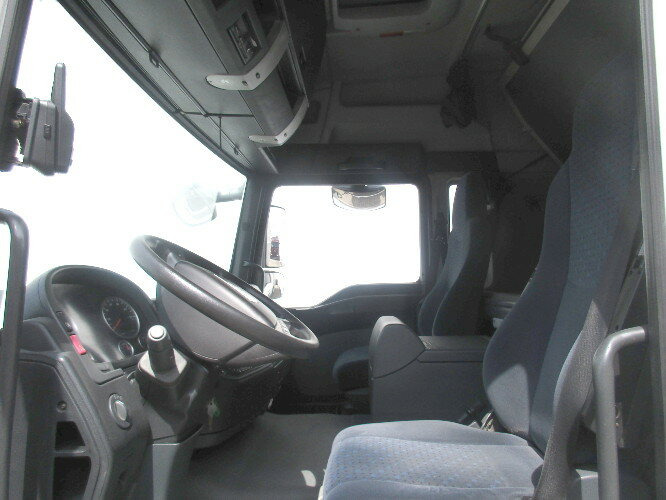 MAN TGL 12.240 BL 4x2 TGL 12.240BL 4x2, mit Kran Hiab 088 mit Funk - Auto s hydraulickou rukou, Plachtové nákladné vozidlo: obrázok 3 MAN TGL 12.240 BL 4x2 TGL 12.240BL 4x2, mit Kran Hiab 088 mit Funk - Auto s hydraulickou rukou, Plachtové nákladné vozidlo: obrázok 3