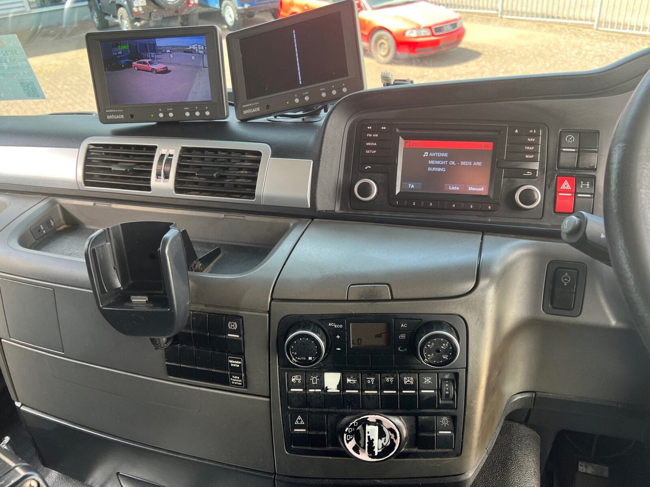 MAN TGS 26.320 6x2-4 LL TGS 26.320/400 6x2-4 LL, Rechtslenker, Retarder, Lift-/Lenkachse, VDL Translift Seitenlader - Auto na odvoz odpadu: obrázok 3 MAN TGS 26.320 6x2-4 LL TGS 26.320/400 6x2-4 LL, Rechtslenker, Retarder, Lift-/Lenkachse, VDL Translift Seitenlader - Auto na odvoz odpadu: obrázok 3