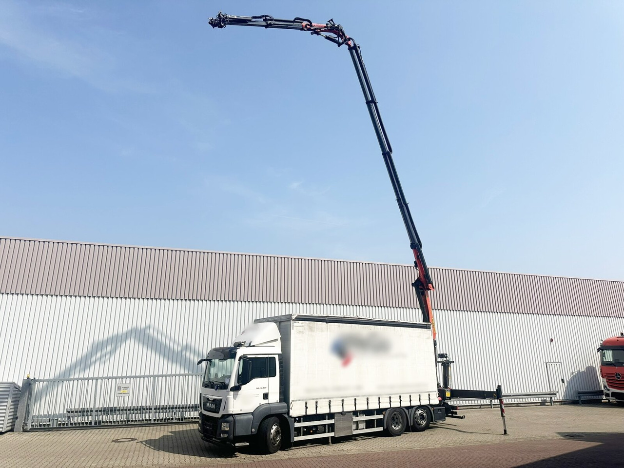 MAN TGS 26.400 6x2-4 LL TGS 26.400 6x2-4 LL, Lenk-/Lift, Edscha, Heckkran Palfinger PK23002-C + Jib PJ060A, Funk - Plachtové nákladné vozidlo, Auto s hydraulickou rukou: obrázok 1 MAN TGS 26.400 6x2-4 LL TGS 26.400 6x2-4 LL, Lenk-/Lift, Edscha, Heckkran Palfinger PK23002-C + Jib PJ060A, Funk - Plachtové nákladné vozidlo, Auto s hydraulickou rukou: obrázok 1