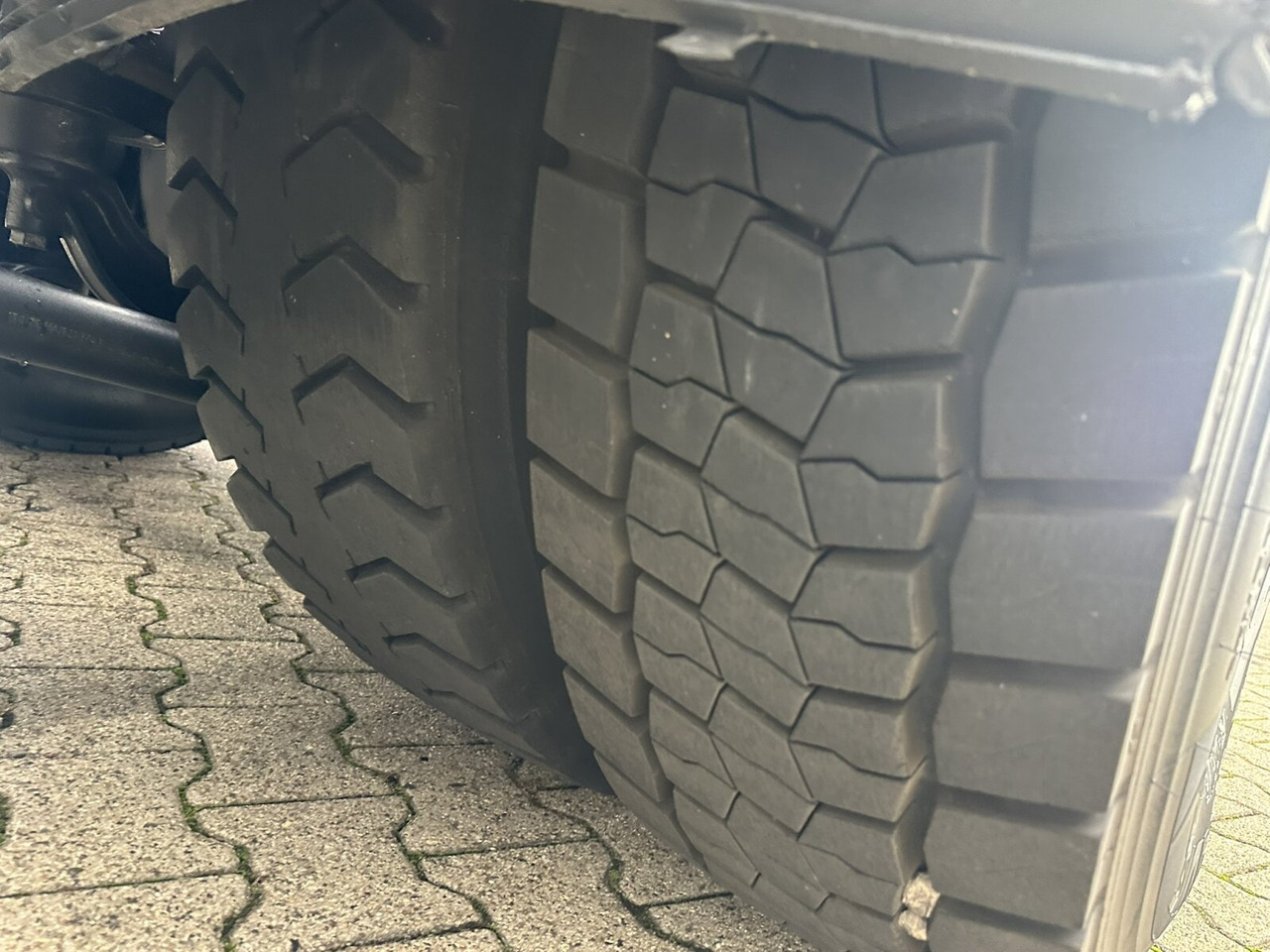 MAN TGS 26.440 6x2 BL TGS 26.440 6x2 BL - Hákový nosič kontajnerov: obrázok 5 MAN TGS 26.440 6x2 BL TGS 26.440 6x2 BL - Hákový nosič kontajnerov: obrázok 5