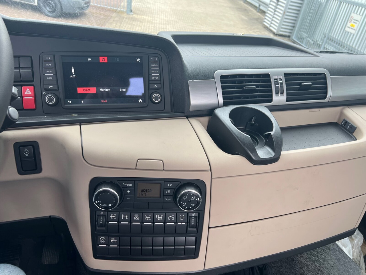 MAN TGS 33.360/440 6x4 BB TGS 33.360/440 6x4 BB, Häckslerkabine, NMV Nebenantrieb - Podvozek s kabinou: obrázok 5 MAN TGS 33.360/440 6x4 BB TGS 33.360/440 6x4 BB, Häckslerkabine, NMV Nebenantrieb - Podvozek s kabinou: obrázok 5