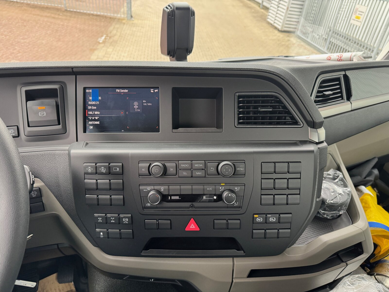 MAN TGS 33.440 BB 6x4 TGS 33.440 BB 6x4 - Hákový nosič kontajnerov: obrázok 3 MAN TGS 33.440 BB 6x4 TGS 33.440 BB 6x4 - Hákový nosič kontajnerov: obrázok 3