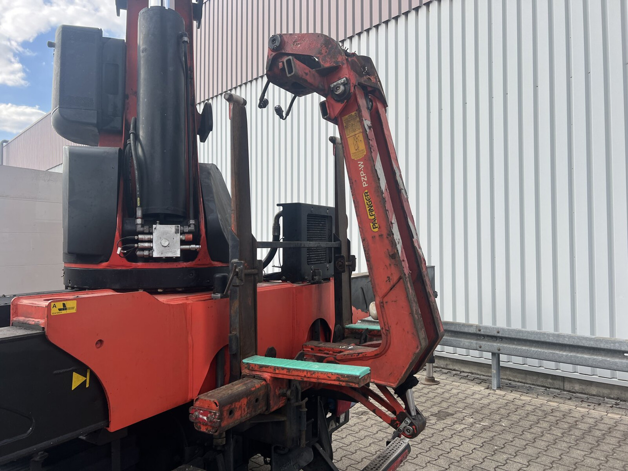 MAN TGS 35.440 8x4 BL TGS 35.440 8x4 BL, Navi, Heckkran Palfinger PK42002 SH-F + Jip PJ 060 B, 24,9m-730kg, Funk - Auto s hydraulickou rukou, Valníkový/ Plošinový nákladný automobil: obrázok 4 MAN TGS 35.440 8x4 BL TGS 35.440 8x4 BL, Navi, Heckkran Palfinger PK42002 SH-F + Jip PJ 060 B, 24,9m-730kg, Funk - Auto s hydraulickou rukou, Valníkový/ Plošinový nákladný automobil: obrázok 4