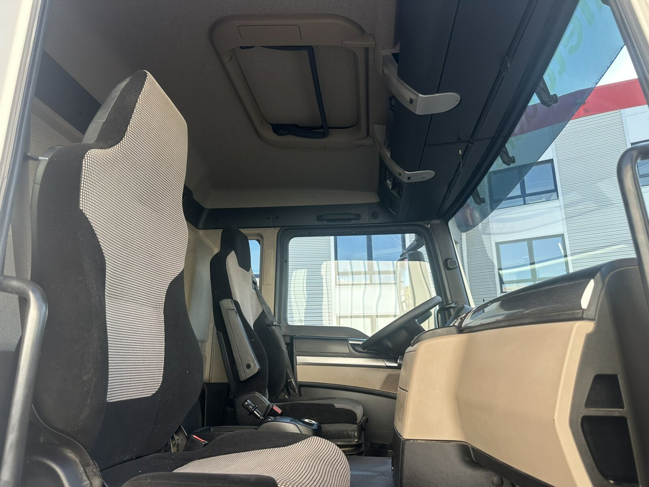 MAN TGS 35.460 8X4 BB TGS 35.460 8X4 BB, Meiller Bordmatik 13m³ - Sklápač: obrázok 5 MAN TGS 35.460 8X4 BB TGS 35.460 8X4 BB, Meiller Bordmatik 13m³ - Sklápač: obrázok 5