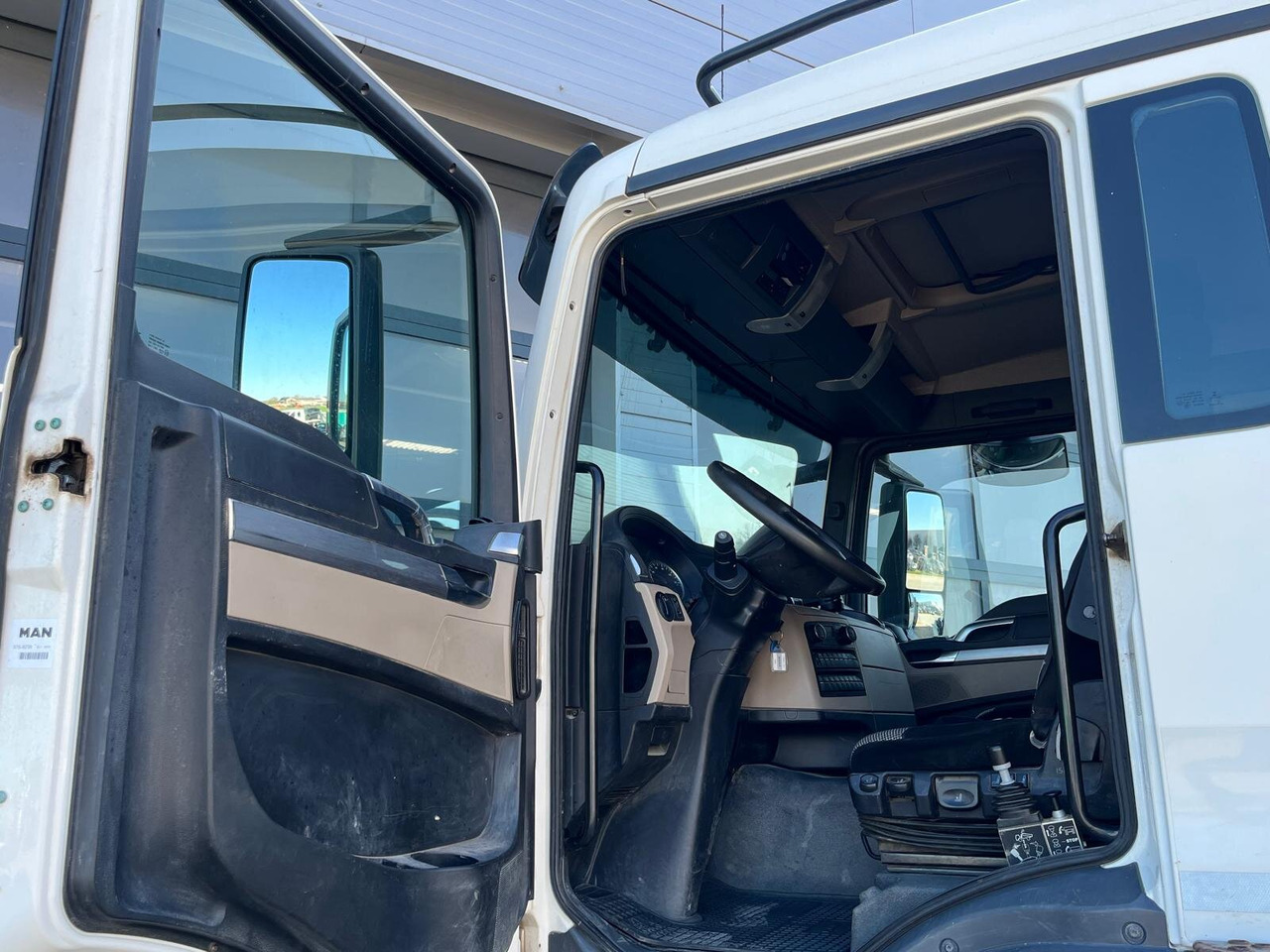 MAN TGS 35.460 8X4 BB TGS 35.460 8X4 BB, Meiller Bordmatik 13m³ - Sklápač: obrázok 4 MAN TGS 35.460 8X4 BB TGS 35.460 8X4 BB, Meiller Bordmatik 13m³ - Sklápač: obrázok 4