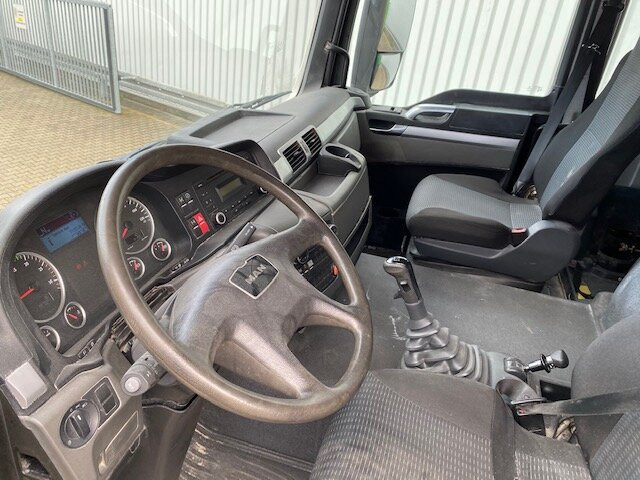 MAN TGS 40.400 6x4 BB TGS 40.400 6x4 BB mit 20.000l Tank - Cisternové vozidlo: obrázok 5 MAN TGS 40.400 6x4 BB TGS 40.400 6x4 BB mit 20.000l Tank - Cisternové vozidlo: obrázok 5