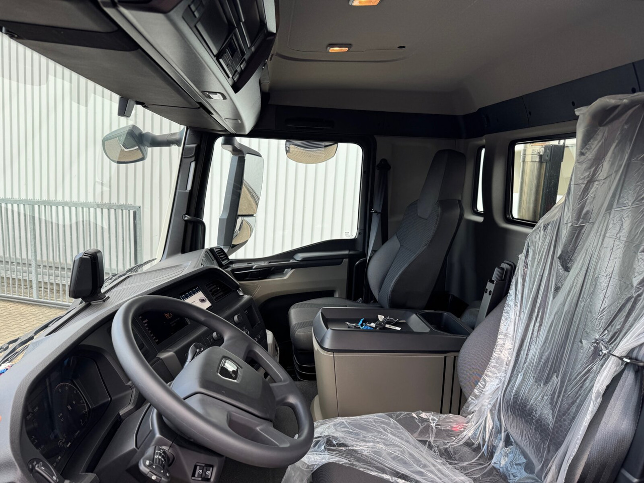 MAN TGS 41.440/480 8x4 BB TGS 41.440/480 8x4 BB, Mulde ca. 16m³ mit hydraulischer Heckklappe, mehrfach VORHANDEN - Podvozek s kabinou: obrázok 3 MAN TGS 41.440/480 8x4 BB TGS 41.440/480 8x4 BB, Mulde ca. 16m³ mit hydraulischer Heckklappe, mehrfach VORHANDEN - Podvozek s kabinou: obrázok 3