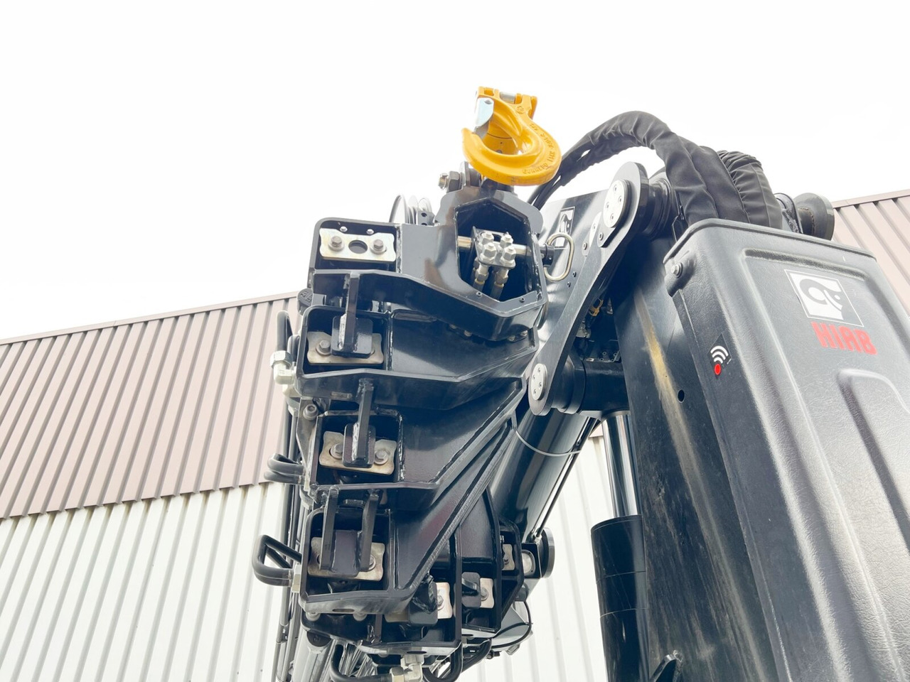 MAN TGX 26.510 6x2-4 LL CH TGX 26.510 6x2-4 LL, Kran Hiab X-HiPro 548 E-8, Lenk-/Liftachse, TwistLock 20Fuß, Funk, Retarder - Auto s hydraulickou rukou, Valníkový/ Plošinový nákladný automobil: obrázok 5 MAN TGX 26.510 6x2-4 LL CH TGX 26.510 6x2-4 LL, Kran Hiab X-HiPro 548 E-8, Lenk-/Liftachse, TwistLock 20Fuß, Funk, Retarder - Auto s hydraulickou rukou, Valníkový/ Plošinový nákladný automobil: obrázok 5