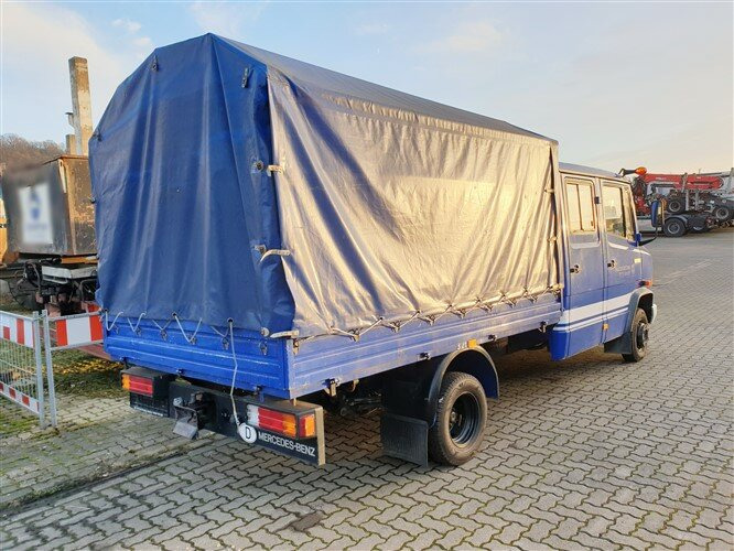 Plachtové nákladné vozidlo Mercedes-Benz 508 D 4x2 Doka 508 D 4x2 Doka, EX-THW: obrázok 11 Plachtové nákladné vozidlo Mercedes-Benz 508 D 4x2 Doka 508 D 4x2 Doka, EX-THW: obrázok 11