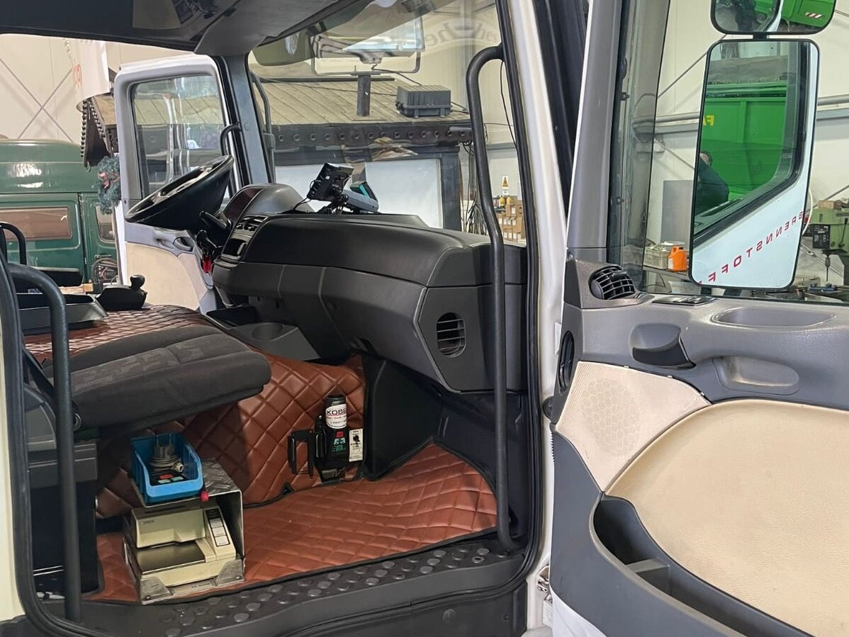 Cisternové vozidlo Mercedes-Benz Actros 1844 L 4x2 Actros 1844 L 4x2, Tank 14.250l: obrázok 6 Cisternové vozidlo Mercedes-Benz Actros 1844 L 4x2 Actros 1844 L 4x2, Tank 14.250l: obrázok 6