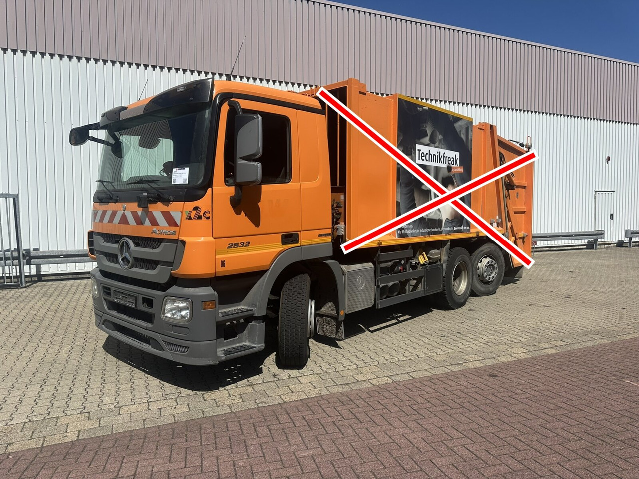 Mercedes-Benz Actros 2532 L 6x2 Actros 2532/41 L 6x2, EEV, Lenkachse - Podvozek s kabinou: obrázok 1 Mercedes-Benz Actros 2532 L 6x2 Actros 2532/41 L 6x2, EEV, Lenkachse - Podvozek s kabinou: obrázok 1