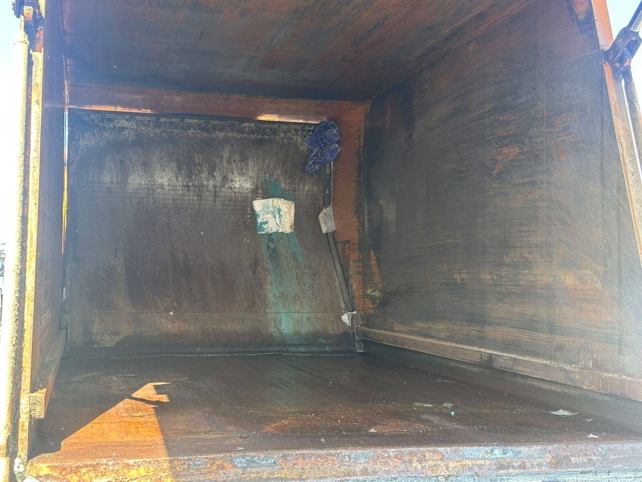 Mercedes-Benz Actros 2532 L 6x2 Actros 2532/41 L 6x2, EEV, Lenkachse, Haller X2C M21, Zöller-Schüttung - Auto na odvoz odpadu: obrázok 3 Mercedes-Benz Actros 2532 L 6x2 Actros 2532/41 L 6x2, EEV, Lenkachse, Haller X2C M21, Zöller-Schüttung - Auto na odvoz odpadu: obrázok 3