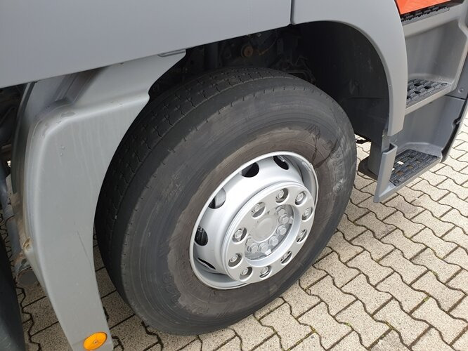 Mercedes-Benz Actros 2544 L 6x2 Actros 2544 L 6x2, ADR, Retarder, Lenkachse - Ramenový nosič kontajnerov: obrázok 4 Mercedes-Benz Actros 2544 L 6x2 Actros 2544 L 6x2, ADR, Retarder, Lenkachse - Ramenový nosič kontajnerov: obrázok 4
