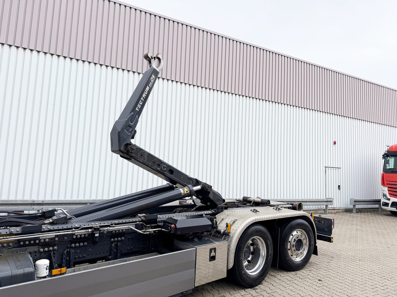 Mercedes-Benz Actros 2552 L 6x2 Actros 2552 L 6x2, Lenk/Lift, Retarder, GigaSpace, LED, Motorabtrieb, Meiller Tectrum, Funk - Hákový nosič kontajnerov: obrázok 3 Mercedes-Benz Actros 2552 L 6x2 Actros 2552 L 6x2, Lenk/Lift, Retarder, GigaSpace, LED, Motorabtrieb, Meiller Tectrum, Funk - Hákový nosič kontajnerov: obrázok 3