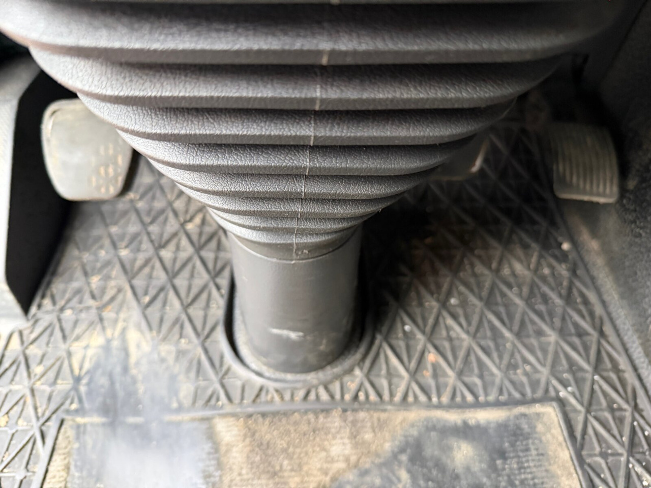 Mercedes-Benz Actros 2641 6x4 Actros 2641 6x4 - Hákový nosič kontajnerov: obrázok 5 Mercedes-Benz Actros 2641 6x4 Actros 2641 6x4 - Hákový nosič kontajnerov: obrázok 5