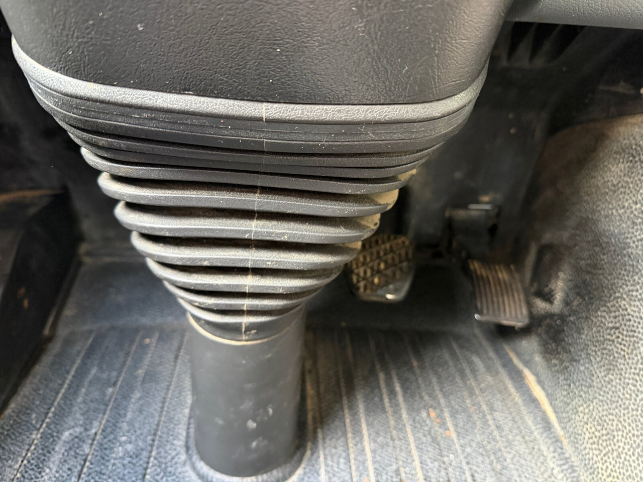 Mercedes-Benz Actros 2644 L 6x4 Actros 2644 L 6x4 - Hákový nosič kontajnerov: obrázok 3 Mercedes-Benz Actros 2644 L 6x4 Actros 2644 L 6x4 - Hákový nosič kontajnerov: obrázok 3