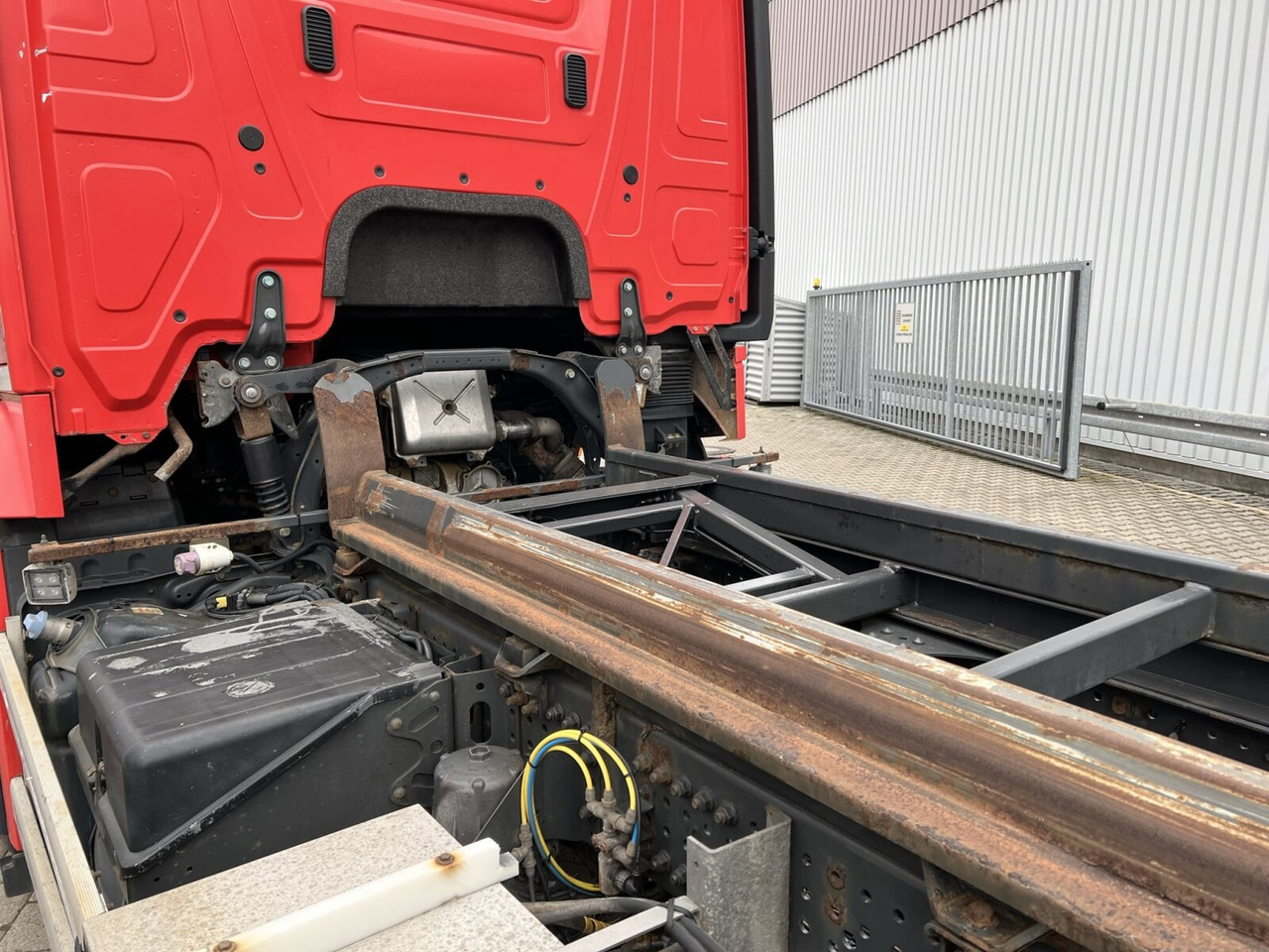 Mercedes-Benz Actros 2645 6x2 Actros 2645 6x2, Retarder, Liftachse, AWL, Hiab LBW - Podvozek s kabinou: obrázok 3 Mercedes-Benz Actros 2645 6x2 Actros 2645 6x2, Retarder, Liftachse, AWL, Hiab LBW - Podvozek s kabinou: obrázok 3