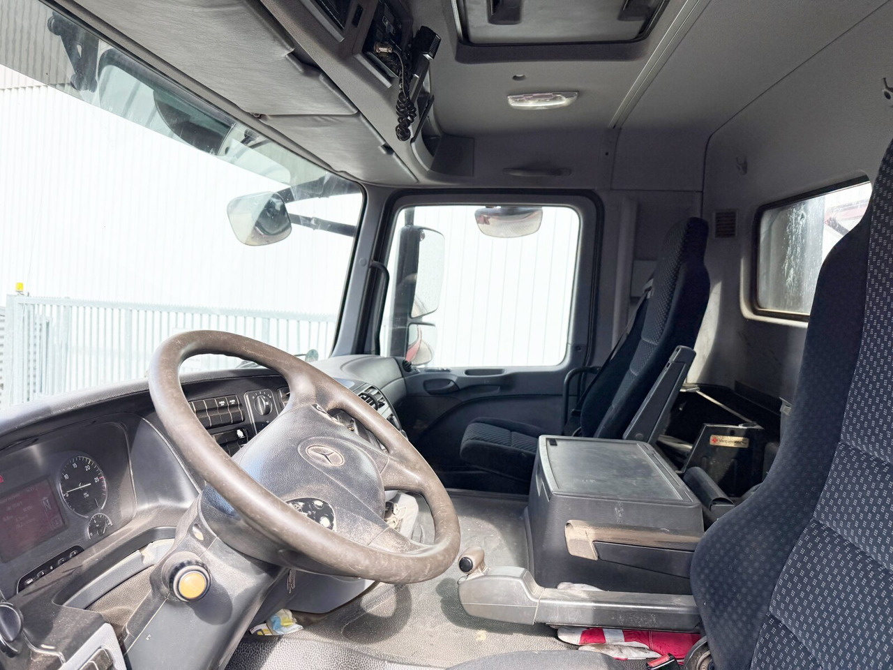 Mercedes-Benz Actros 2646 K 6x4 Actros 2646 K 6x4, Retarder, Bordmatik - Sklápač: obrázok 4 Mercedes-Benz Actros 2646 K 6x4 Actros 2646 K 6x4, Retarder, Bordmatik - Sklápač: obrázok 4