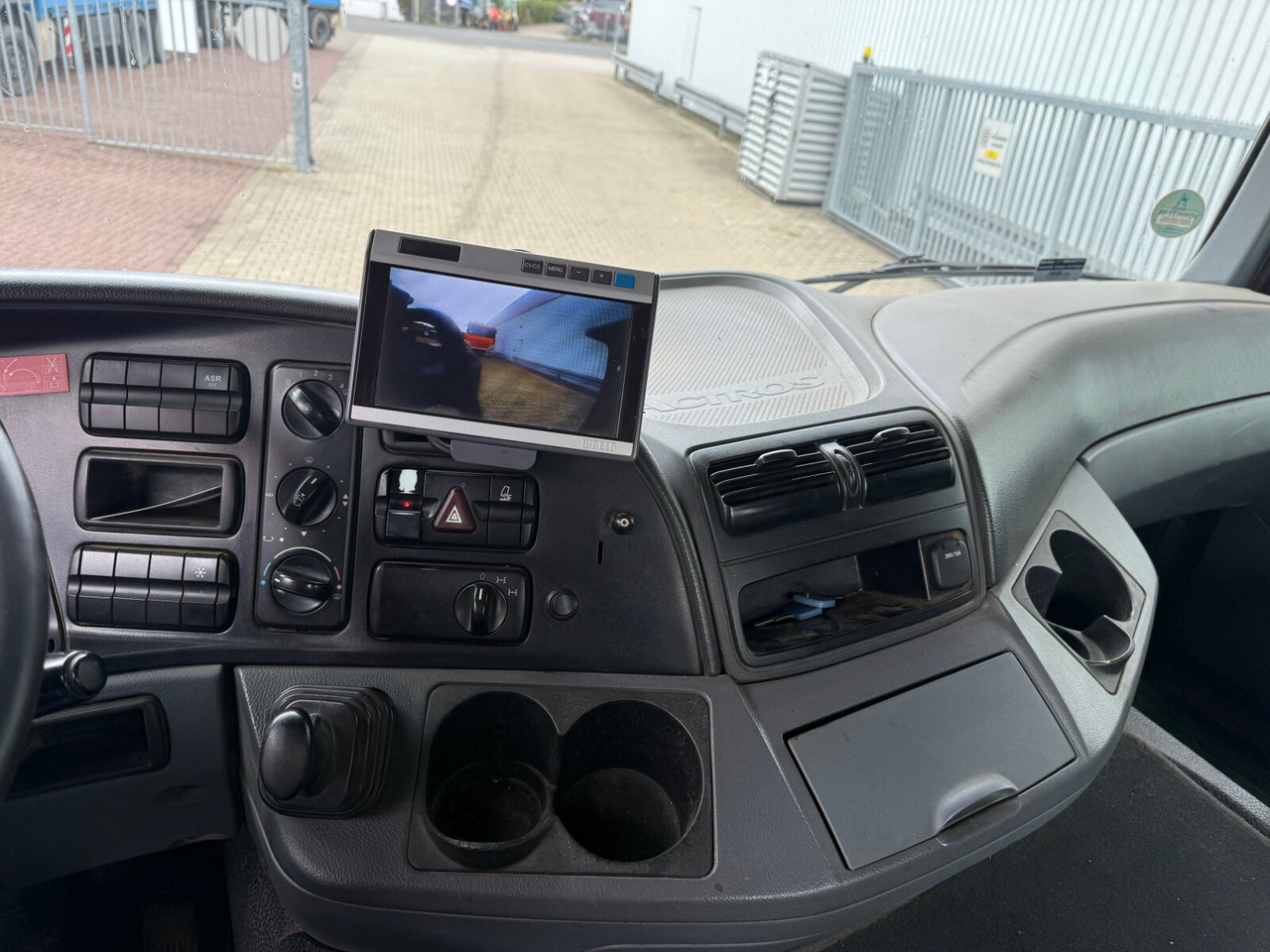 Mercedes-Benz Actros 3346 6x4 Actros 3346 6x4, Retarder - Hákový nosič kontajnerov: obrázok 4 Mercedes-Benz Actros 3346 6x4 Actros 3346 6x4, Retarder - Hákový nosič kontajnerov: obrázok 4