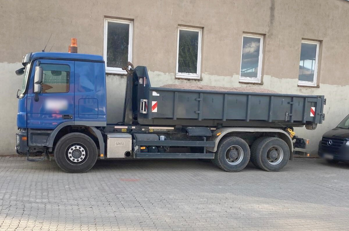 Mercedes-Benz Actros 3346 6x4 Actros 3346 6x4, Retarder - Hákový nosič kontajnerov: obrázok 1 Mercedes-Benz Actros 3346 6x4 Actros 3346 6x4, Retarder - Hákový nosič kontajnerov: obrázok 1