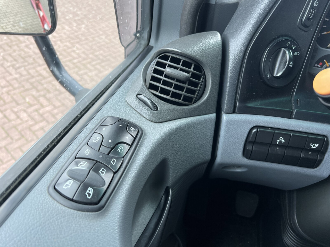 Mercedes-Benz Actros 3346 AK 6x6 Actros 3346 AK 6x6 - Podvozek s kabinou: obrázok 5 Mercedes-Benz Actros 3346 AK 6x6 Actros 3346 AK 6x6 - Podvozek s kabinou: obrázok 5