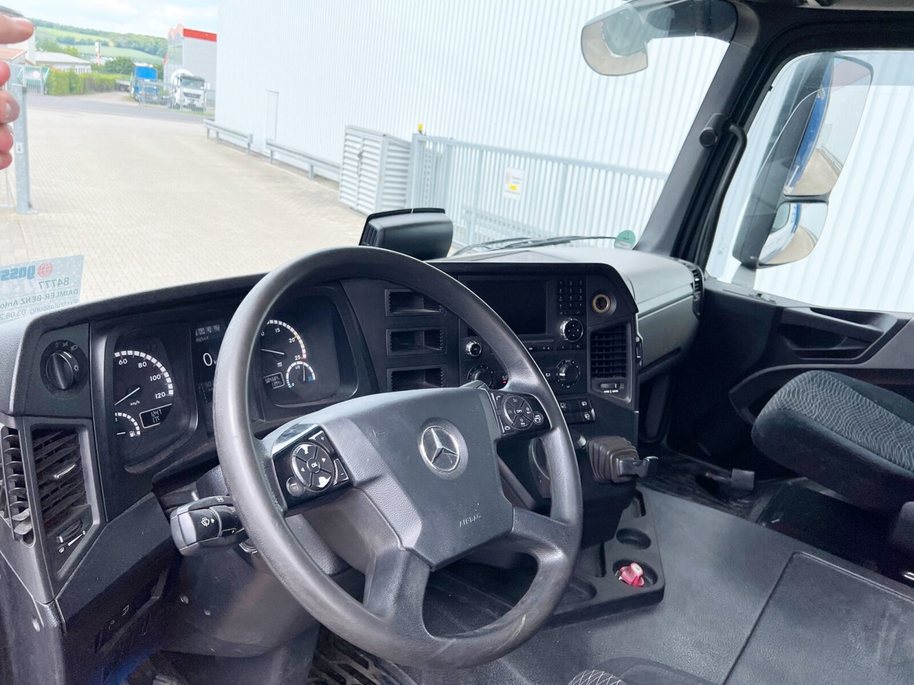 Mercedes-Benz Antos 1840 L 4x2 Antos 1840 L 4x2, Aufnahme für Mitnahmestapler - Plachtové nákladné vozidlo: obrázok 5 Mercedes-Benz Antos 1840 L 4x2 Antos 1840 L 4x2, Aufnahme für Mitnahmestapler - Plachtové nákladné vozidlo: obrázok 5