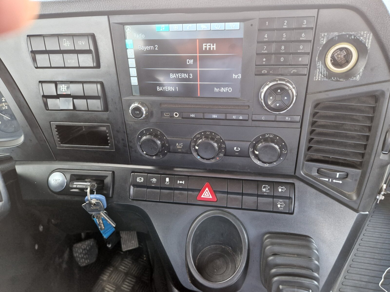 Leasing Mercedes-Benz Antos 1840 L Antos 1840 L, Gergen Teleskopabsetzkipper Adonis TAK 20, Funk Mercedes-Benz Antos 1840 L Antos 1840 L, Gergen Teleskopabsetzkipper Adonis TAK 20, Funk: obrázok 14 Leasing Mercedes-Benz Antos 1840 L Antos 1840 L, Gergen Teleskopabsetzkipper Adonis TAK 20, Funk Mercedes-Benz Antos 1840 L Antos 1840 L, Gergen Teleskopabsetzkipper Adonis TAK 20, Funk: obrázok 14