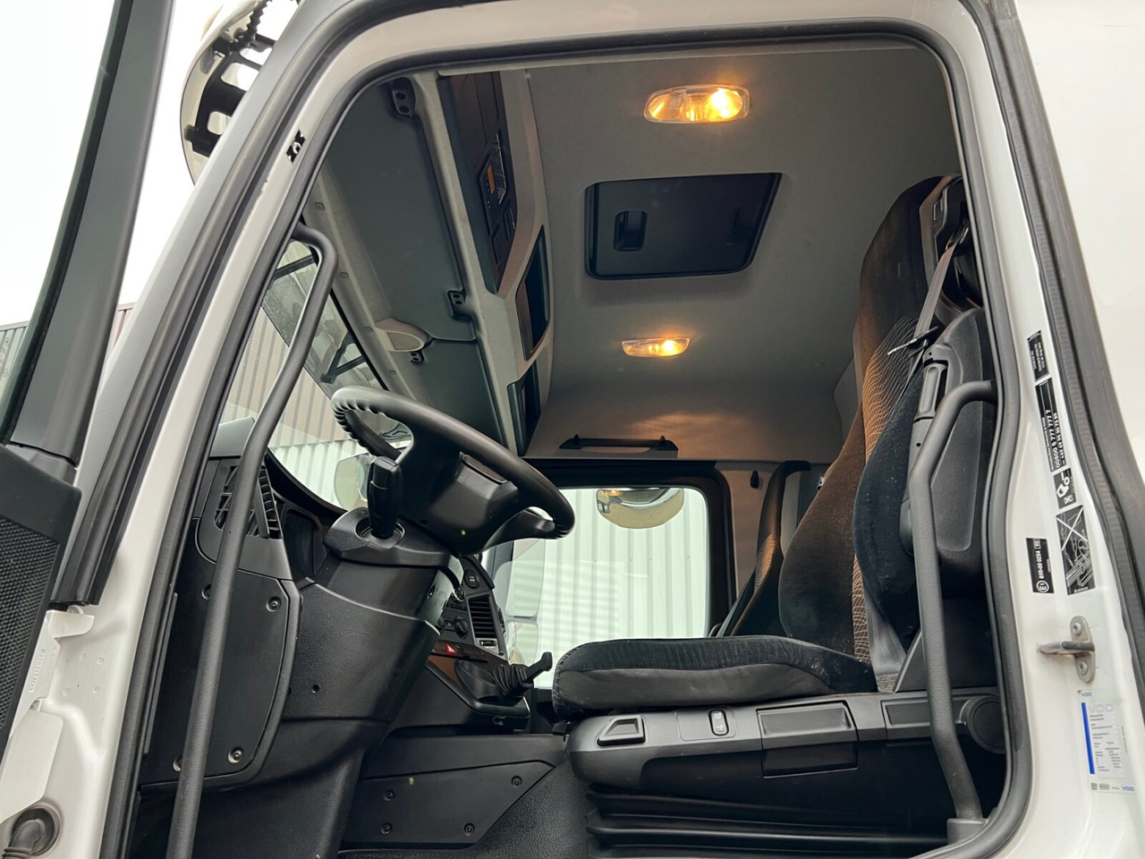 Mercedes-Benz Arocs 1830 K 4x2 Arocs 1830 K 4x2, Funk - Ramenový nosič kontajnerov: obrázok 3 Mercedes-Benz Arocs 1830 K 4x2 Arocs 1830 K 4x2, Funk - Ramenový nosič kontajnerov: obrázok 3