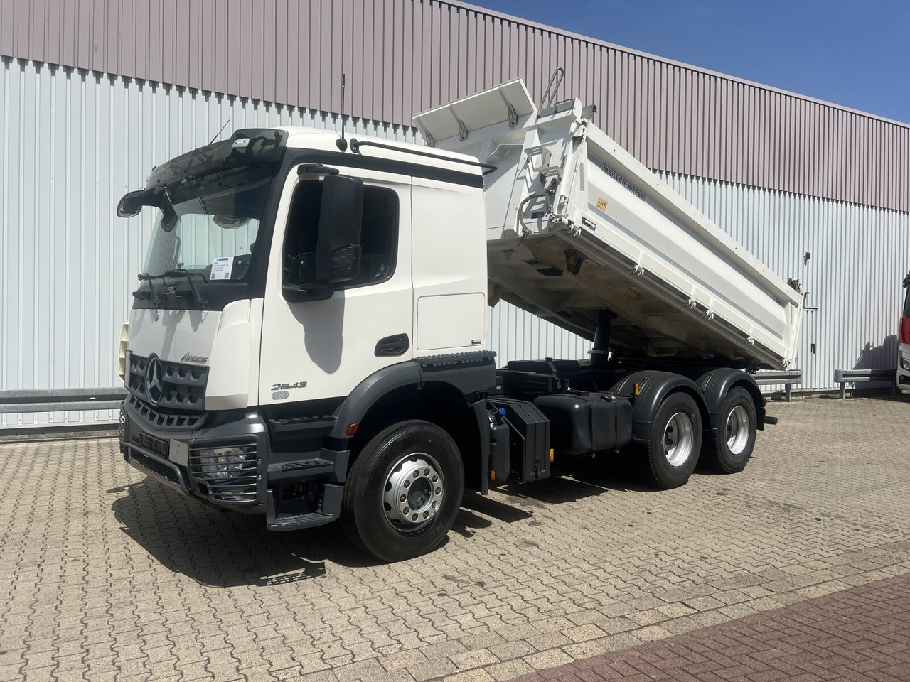 Mercedes-Benz Arocs 2643 K 6x4 Arocs 2643 K 6x4, Meiller Kipper - Sklápač: obrázok 1 Mercedes-Benz Arocs 2643 K 6x4 Arocs 2643 K 6x4, Meiller Kipper - Sklápač: obrázok 1