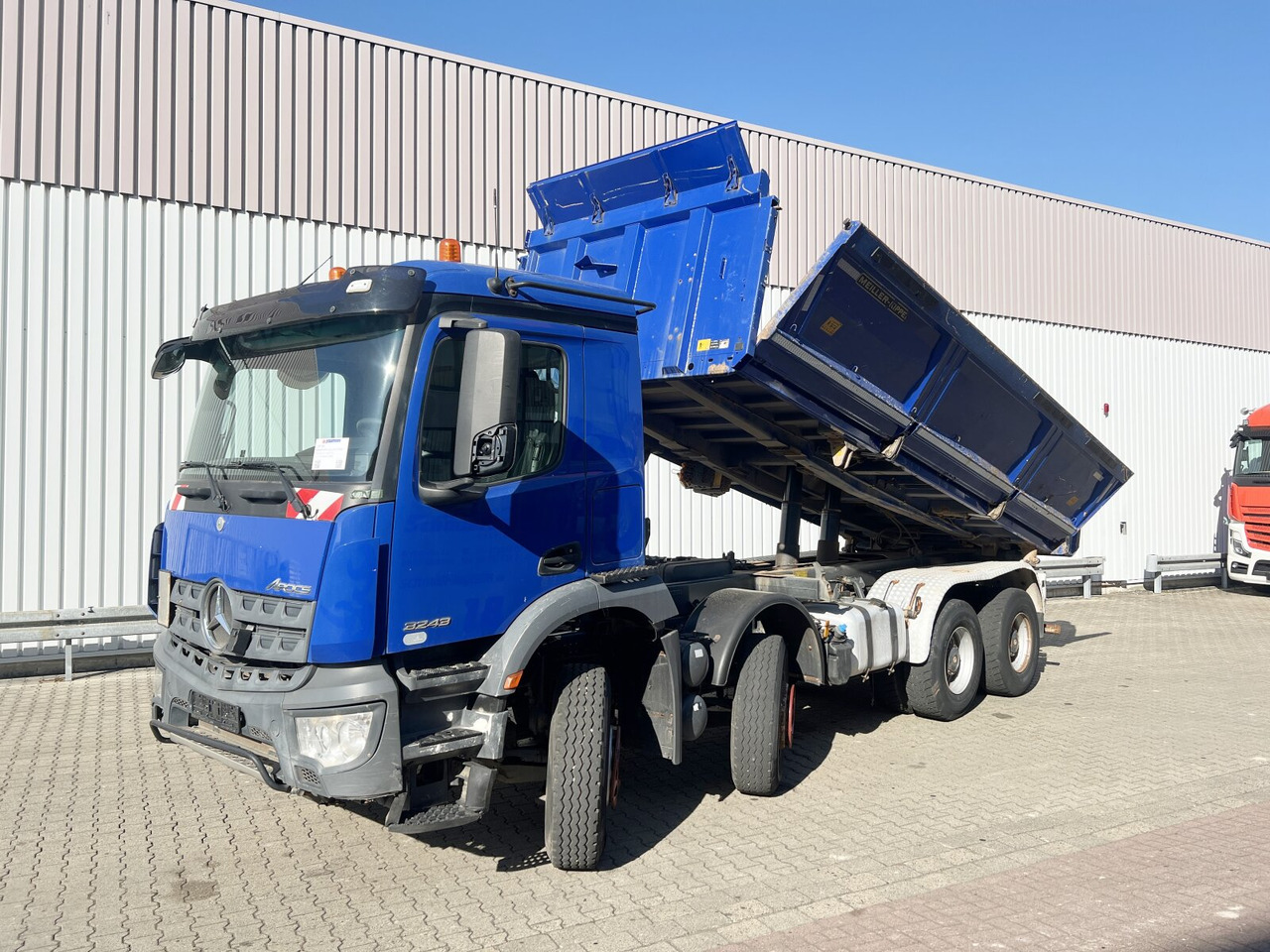 Mercedes-Benz Arocs 3243 K 8x4/4 Arocs 3243 K 8x4/4, Bordmatik - Sklápač: obrázok 1 Mercedes-Benz Arocs 3243 K 8x4/4 Arocs 3243 K 8x4/4, Bordmatik - Sklápač: obrázok 1