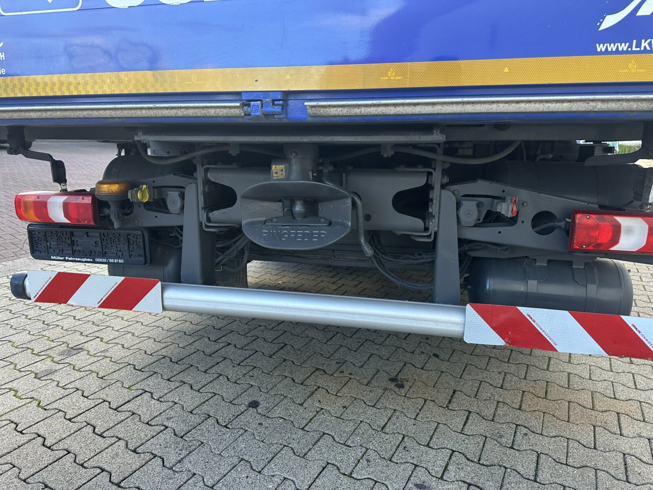 Mercedes-Benz Arocs 3245 L 8x2/6 Arocs 3245 L 8x2/6, Kran Fassi F 545 RA 2.26 XE, Jib, Funk, 29,7 m - 400 kg - Auto s hydraulickou rukou, Valníkový/ Plošinový nákladný automobil: obrázok 5 Mercedes-Benz Arocs 3245 L 8x2/6 Arocs 3245 L 8x2/6, Kran Fassi F 545 RA 2.26 XE, Jib, Funk, 29,7 m - 400 kg - Auto s hydraulickou rukou, Valníkový/ Plošinový nákladný automobil: obrázok 5