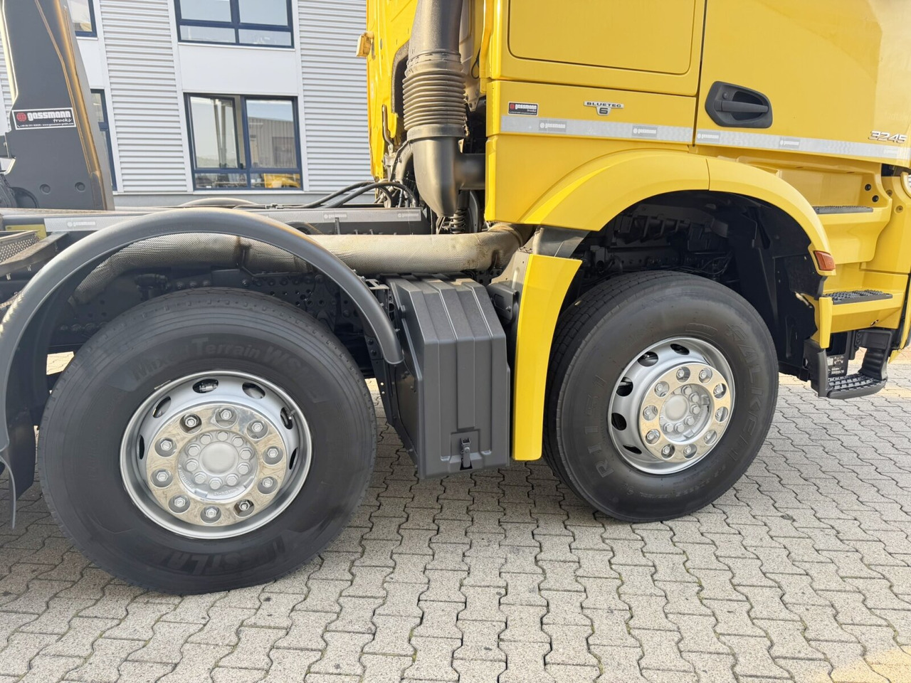 Mercedes-Benz Arocs 3245 LK 8x4/4 Arocs 3245 LK 8x4/4, Navi, Motorabtrieb, Meiller RK 30.67, Funk - Hákový nosič kontajnerov: obrázok 4 Mercedes-Benz Arocs 3245 LK 8x4/4 Arocs 3245 LK 8x4/4, Navi, Motorabtrieb, Meiller RK 30.67, Funk - Hákový nosič kontajnerov: obrázok 4