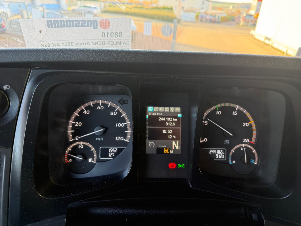 Mercedes-Benz Arocs 3351 AK 6x6 Arocs 3351 AK 6x6, Retarder, Grounder, Motorabtrieb, pneum. Heckklappenöffnung - Sklápač: obrázok 5 Mercedes-Benz Arocs 3351 AK 6x6 Arocs 3351 AK 6x6, Retarder, Grounder, Motorabtrieb, pneum. Heckklappenöffnung - Sklápač: obrázok 5