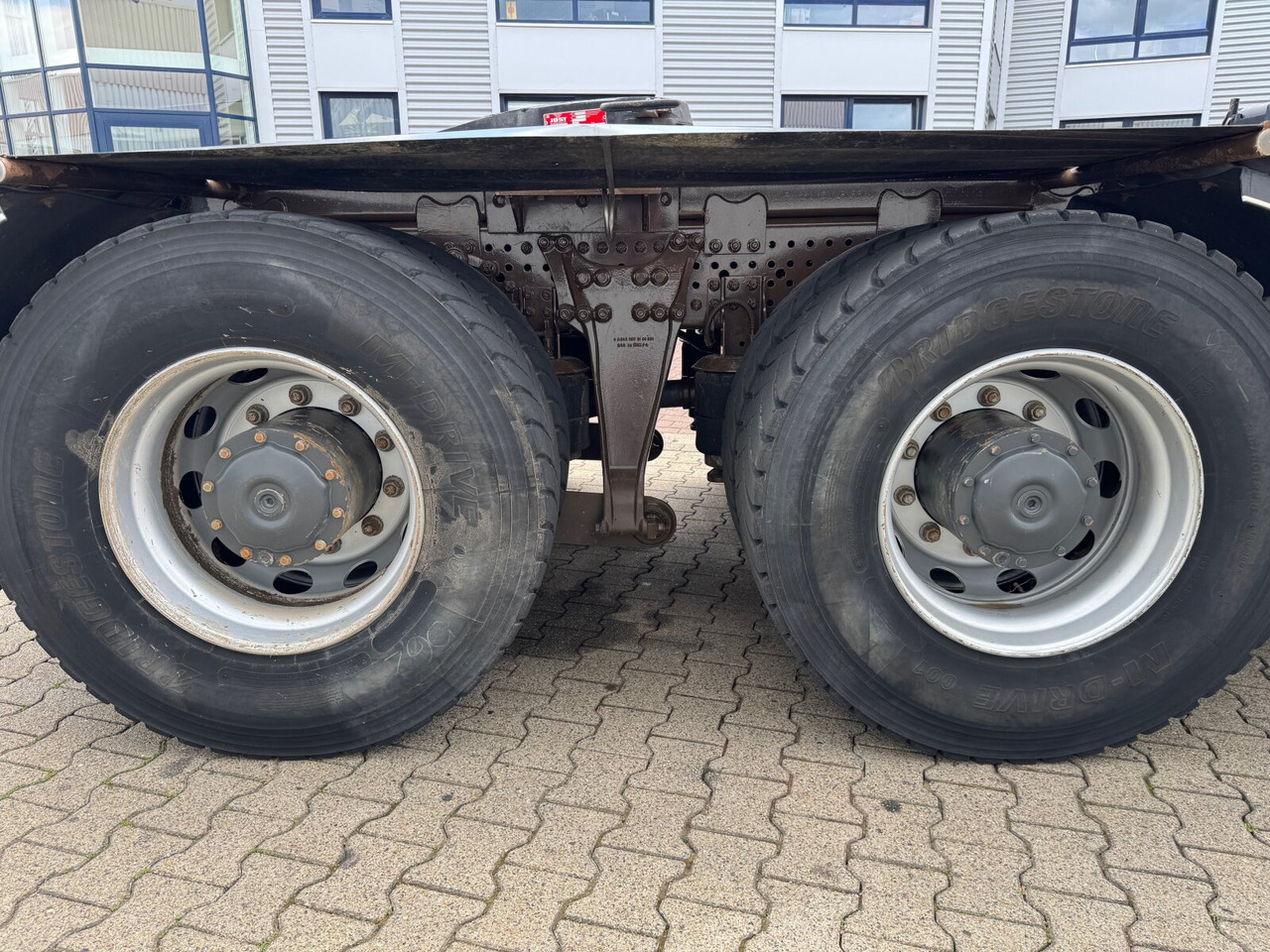 Mercedes-Benz Arocs 3351 LS 6x6 Arocs 3351 LS 6x6, Grounder, MirrorCam, Navi - Podvozek s kabinou: obrázok 3 Mercedes-Benz Arocs 3351 LS 6x6 Arocs 3351 LS 6x6, Grounder, MirrorCam, Navi - Podvozek s kabinou: obrázok 3