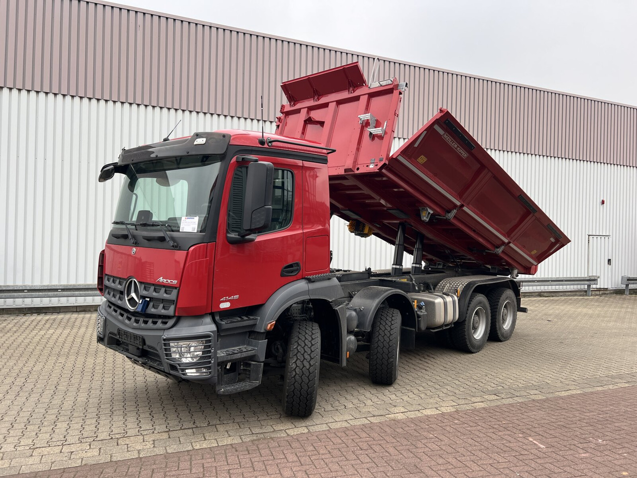 Mercedes-Benz Arocs 4146 K 8x4/4 Arocs 4146 K 8x4/4, Grounder, Multimedia Cockpit, Meiller Kipper, Bordmatik links - Sklápač: obrázok 1 Mercedes-Benz Arocs 4146 K 8x4/4 Arocs 4146 K 8x4/4, Grounder, Multimedia Cockpit, Meiller Kipper, Bordmatik links - Sklápač: obrázok 1