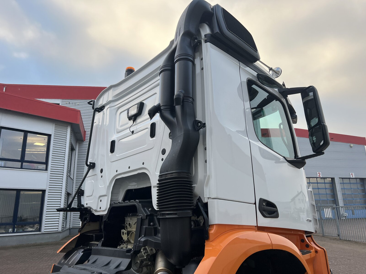 Leasing Mercedes-Benz Arocs 4151 AK 8x8/4 Arocs 4151 AK 8x8/4, Grounder Mercedes-Benz Arocs 4151 AK 8x8/4 Arocs 4151 AK 8x8/4, Grounder: obrázok 7 Leasing Mercedes-Benz Arocs 4151 AK 8x8/4 Arocs 4151 AK 8x8/4, Grounder Mercedes-Benz Arocs 4151 AK 8x8/4 Arocs 4151 AK 8x8/4, Grounder: obrázok 7