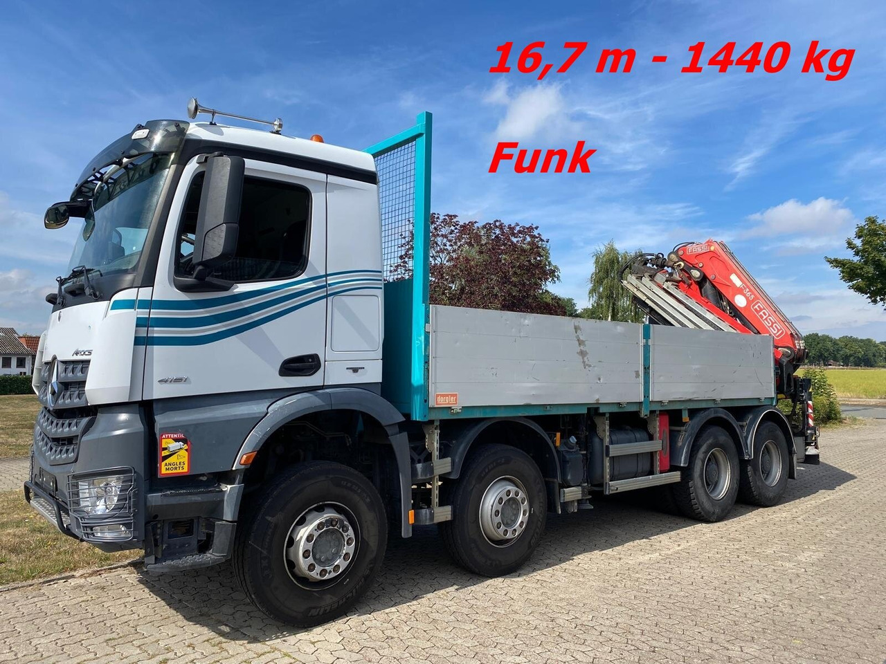 Mercedes-Benz Arocs 4151 K 8x4 Arocs 4151 K 8x4, Fassi Heckkran F 365 RA. 2.26 E Dynamic Funk - Auto s hydraulickou rukou, Valníkový/ Plošinový nákladný automobil: obrázok 1 Mercedes-Benz Arocs 4151 K 8x4 Arocs 4151 K 8x4, Fassi Heckkran F 365 RA. 2.26 E Dynamic Funk - Auto s hydraulickou rukou, Valníkový/ Plošinový nákladný automobil: obrázok 1