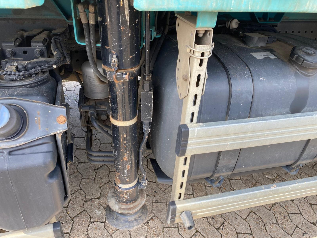 Mercedes-Benz Arocs 4151 K 8x4 Arocs 4151 K 8x4, Fassi Heckkran F 365 RA. 2.26 E Dynamic Funk - Auto s hydraulickou rukou, Valníkový/ Plošinový nákladný automobil: obrázok 5 Mercedes-Benz Arocs 4151 K 8x4 Arocs 4151 K 8x4, Fassi Heckkran F 365 RA. 2.26 E Dynamic Funk - Auto s hydraulickou rukou, Valníkový/ Plošinový nákladný automobil: obrázok 5