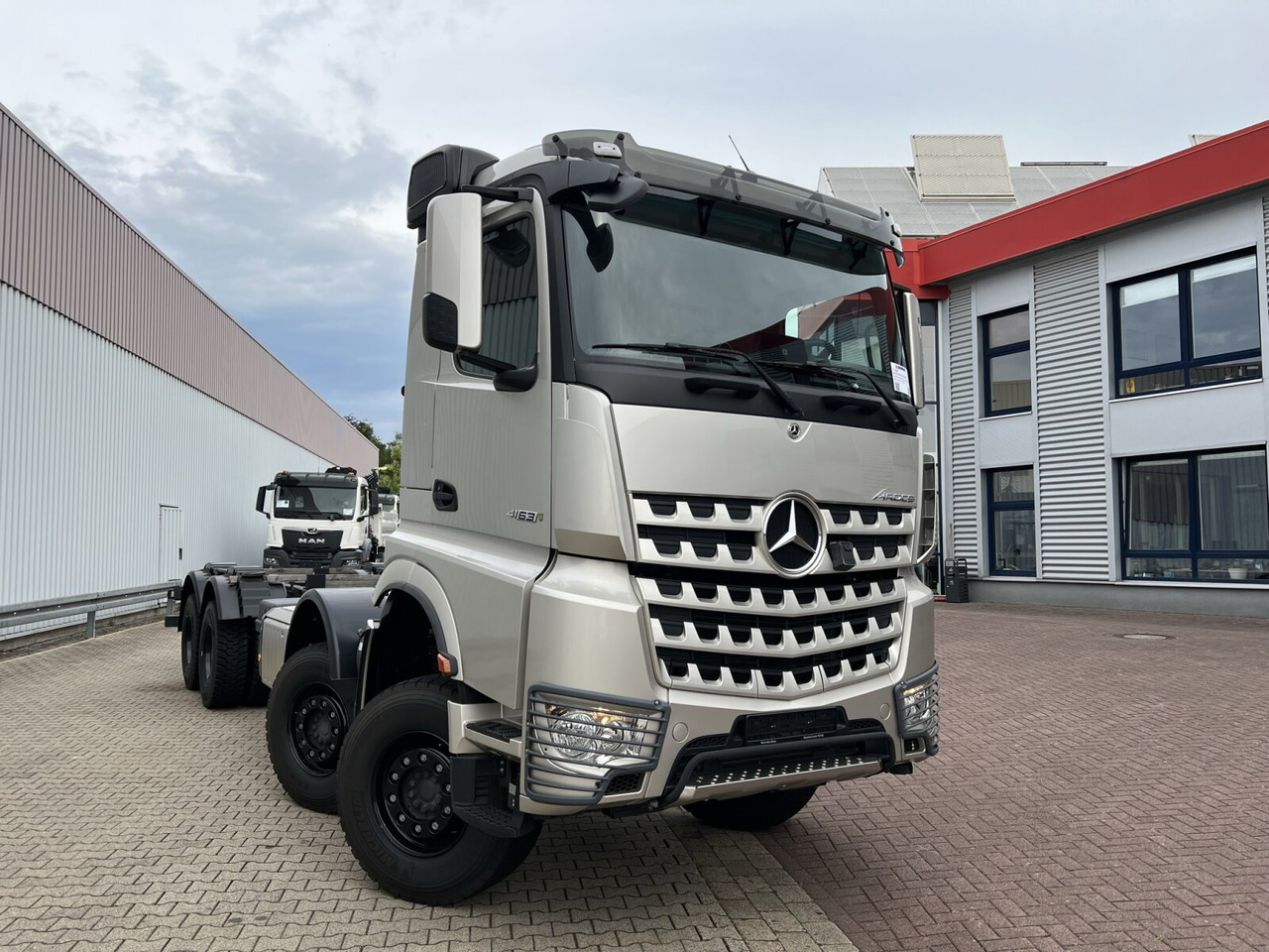 Nový Hákový nosič kontajnerov Mercedes-Benz Arocs 4163/8x4 Arocs 4163/8x4, Hiab 26.59, Funk, Multimedia Cockpit,: obrázok 10 Nový Hákový nosič kontajnerov Mercedes-Benz Arocs 4163/8x4 Arocs 4163/8x4, Hiab 26.59, Funk, Multimedia Cockpit,: obrázok 10